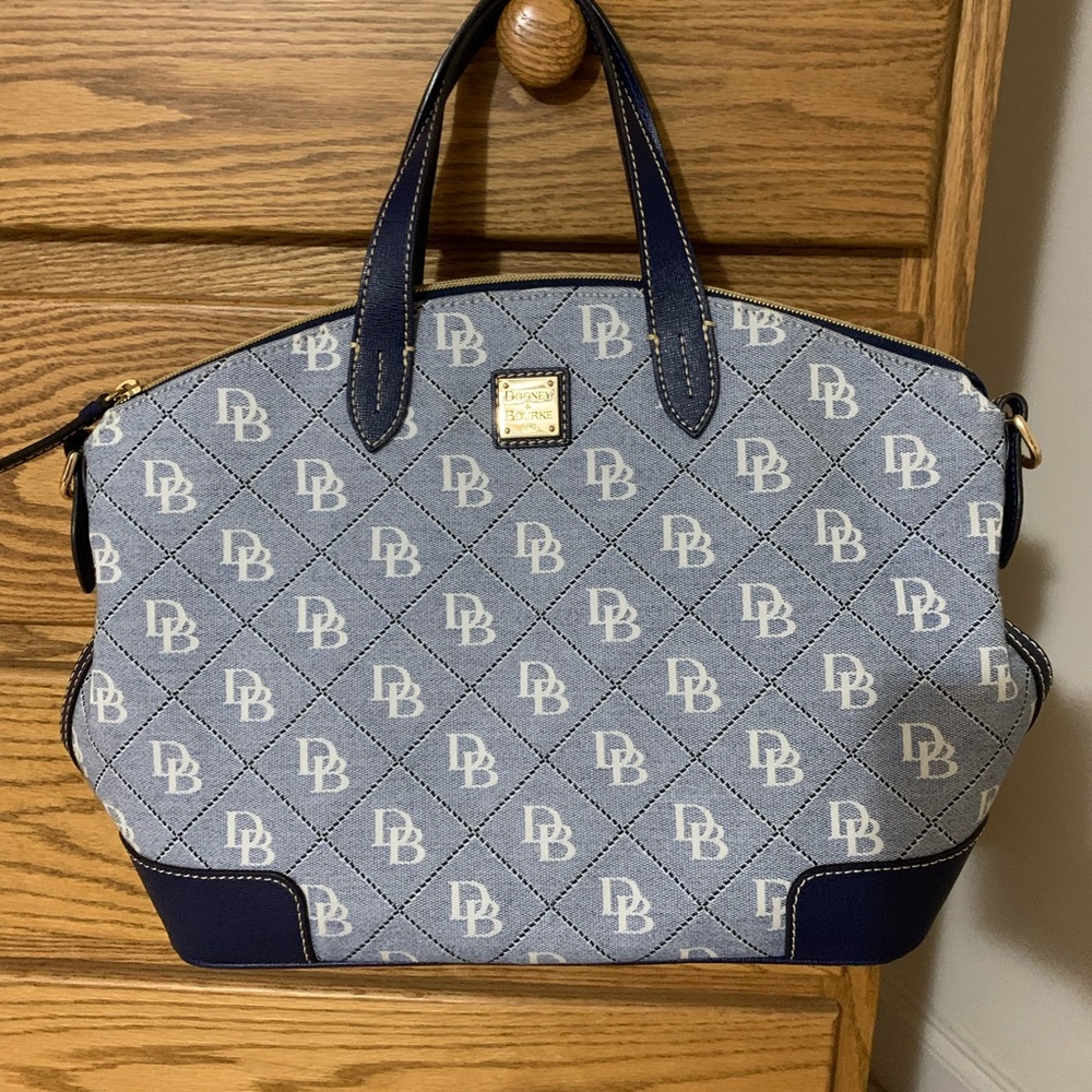 Large Dooney and Bourke handbag